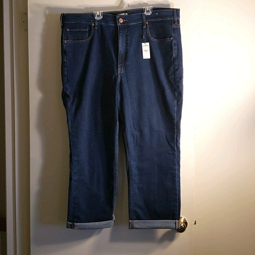NWT Express cropped straight super high rise 18L